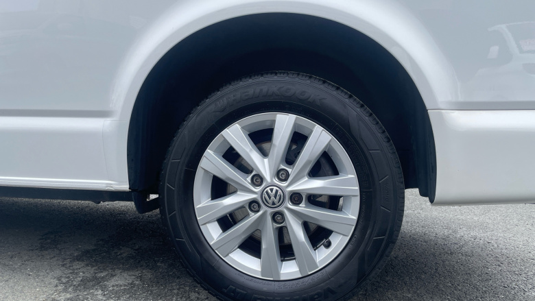 Volkswagen Transporter T28 Lwb Diesel 2.0 TDI 150 Highline Van DSG